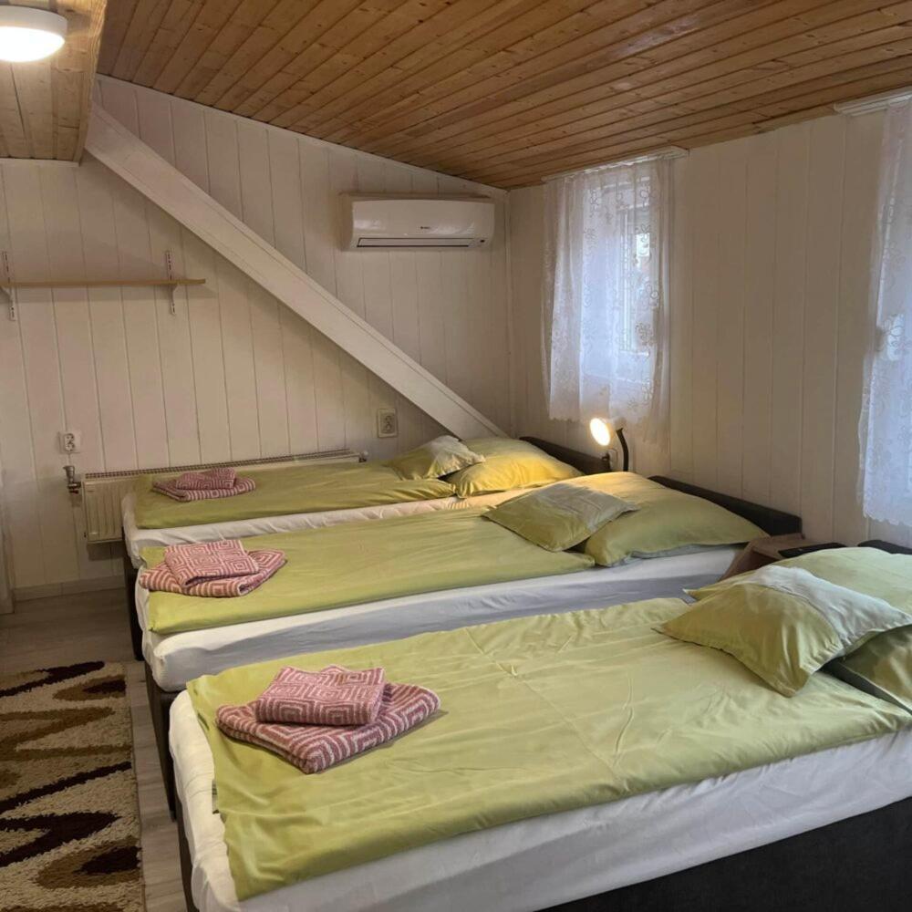 Lenzl'S Panzio Bed and Breakfast Szigetvár Εξωτερικό φωτογραφία