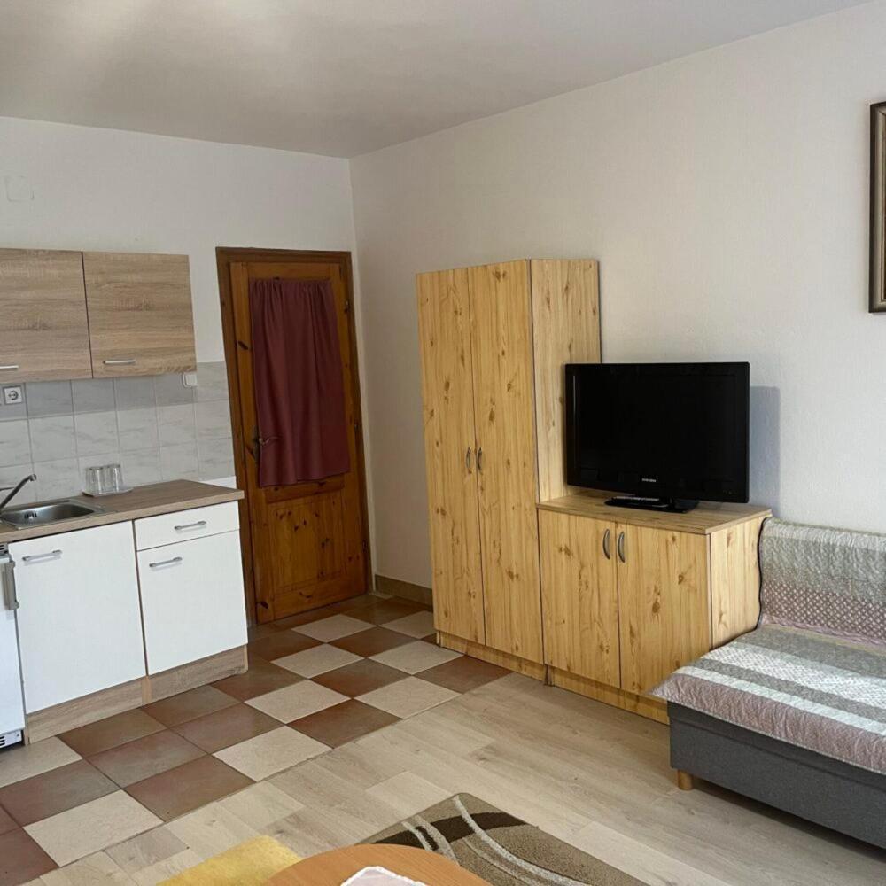 Lenzl'S Panzio Bed and Breakfast Szigetvár Εξωτερικό φωτογραφία
