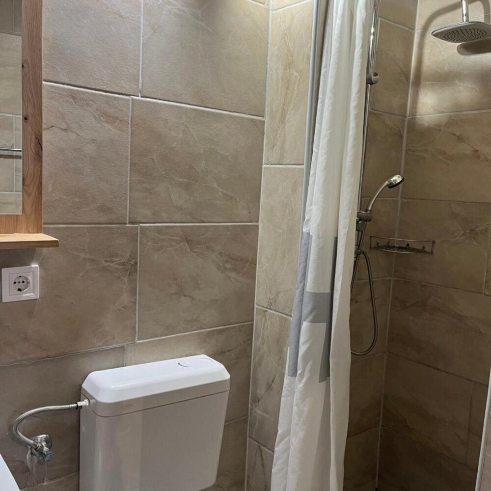 Lenzl'S Panzio Bed and Breakfast Szigetvár Εξωτερικό φωτογραφία