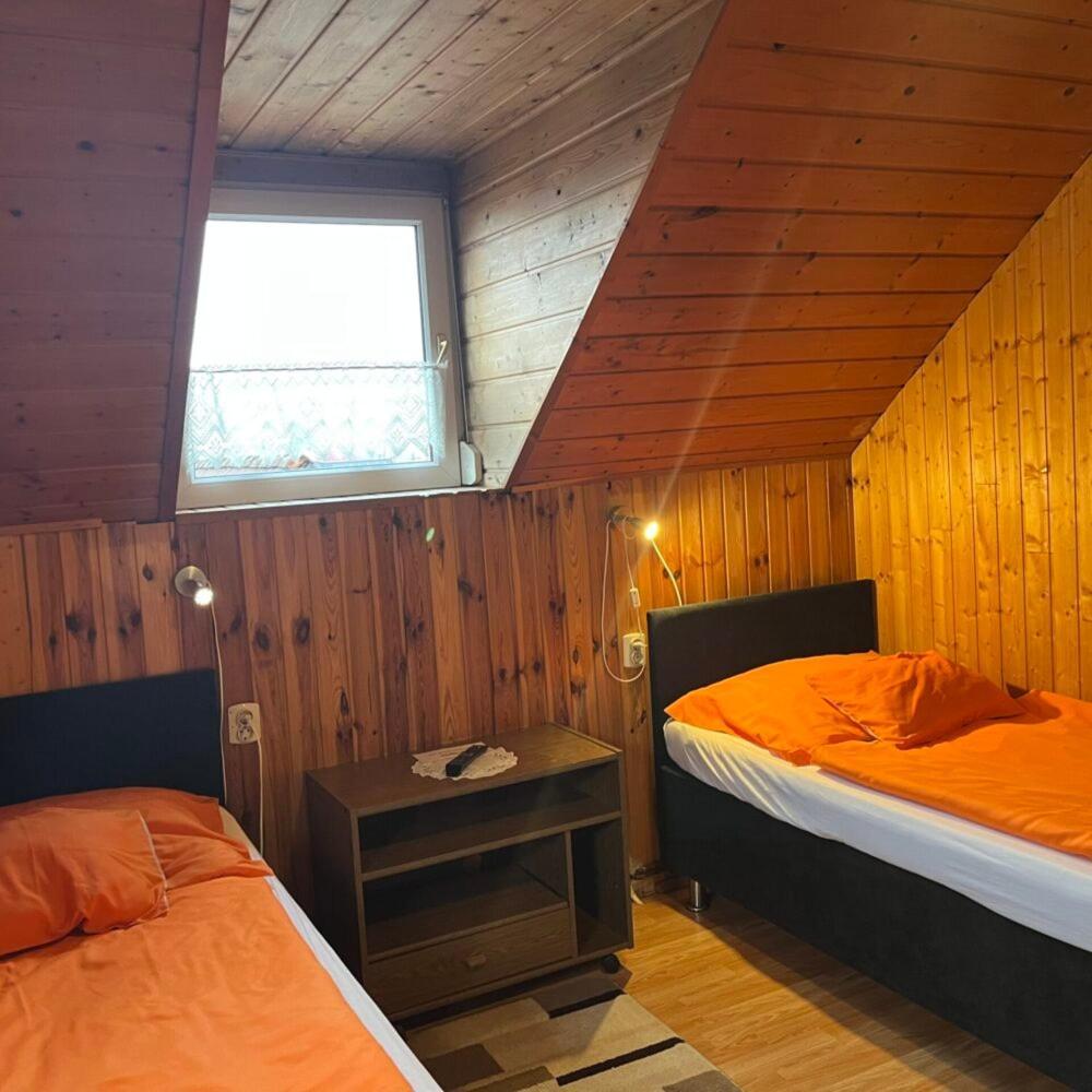 Lenzl'S Panzio Bed and Breakfast Szigetvár Εξωτερικό φωτογραφία